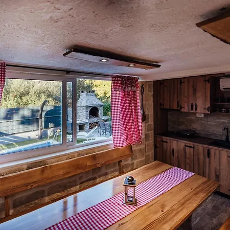 M&s Appartement Podstrana